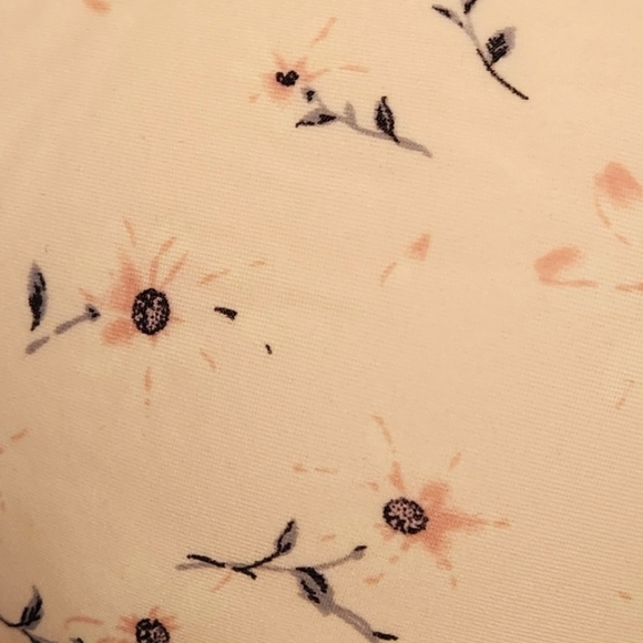 ⭐️ HOST PICK ⭐️ Pink Push Up Bra 38C - Picture 4 of 4